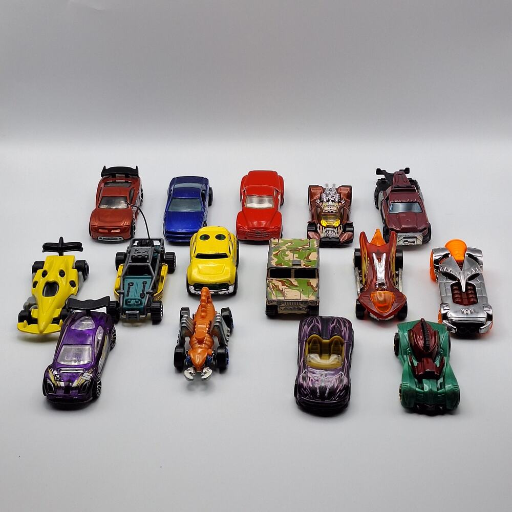 Hot Wheels Matchbox Diecast Toy Car Lot of 15 Fantasy Racing Truck Camo Buggy